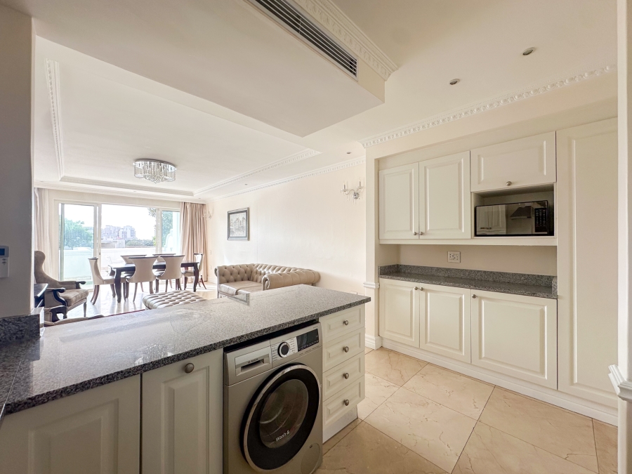 2 Bedroom Property for Sale in Sea Point Western Cape